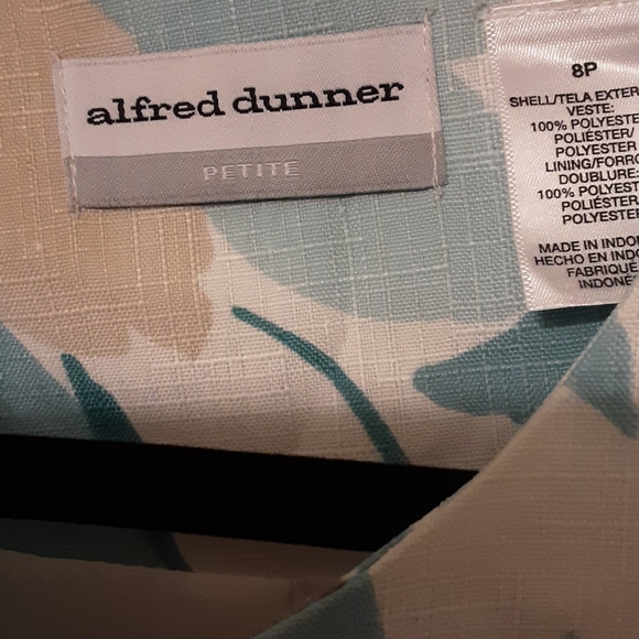 Jacket - Picture 2 of 3